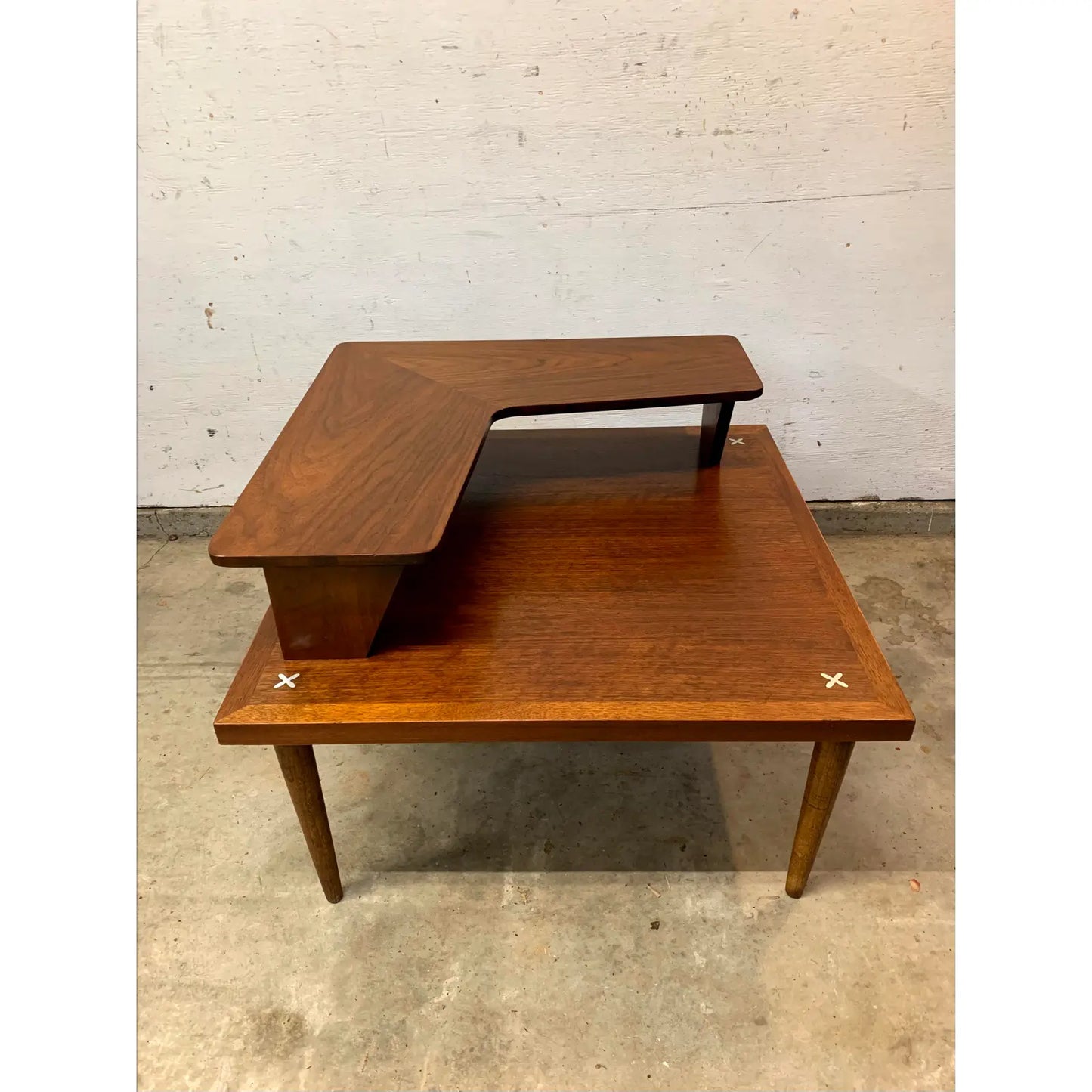 1950s Merton Gershun for American of Martinsville Mid-Century Modern Two Tier Corner Table