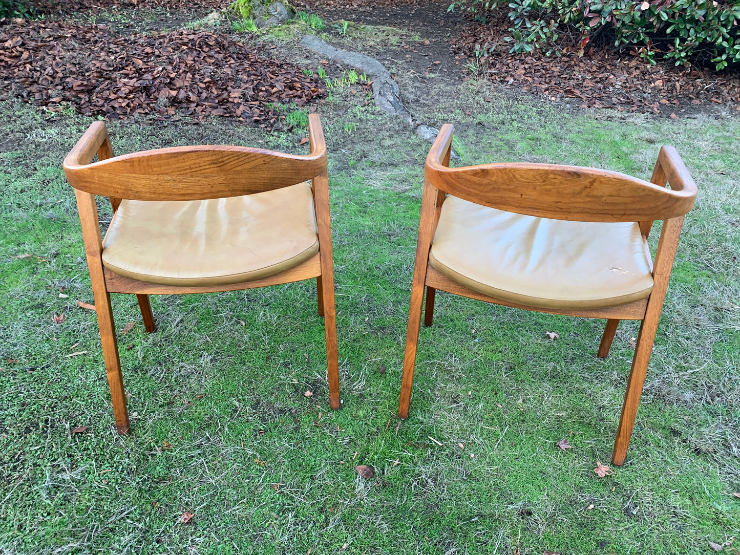 Mid-Century Modern Gunlocke Armchairs With Faux Leather Seat