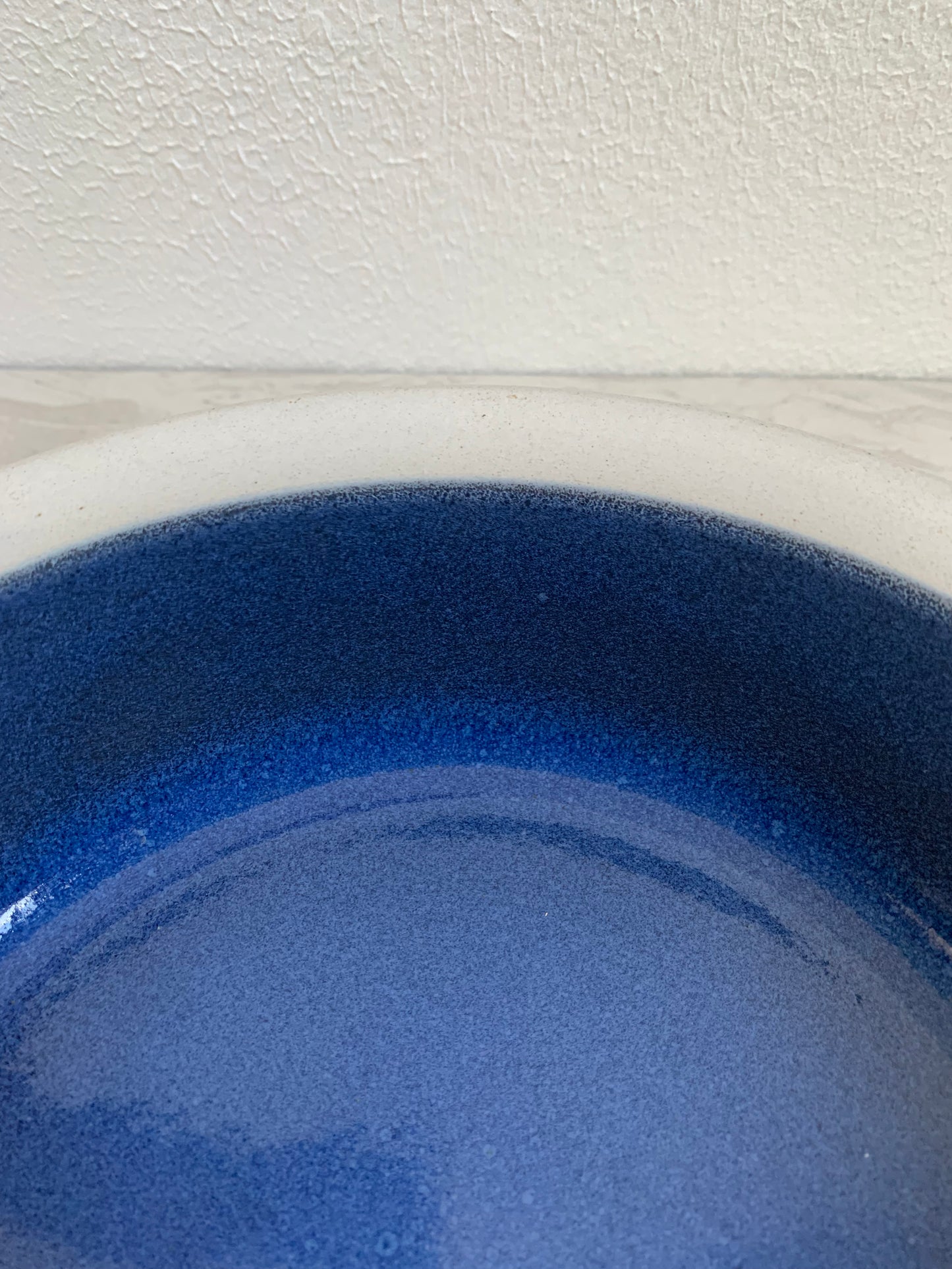 Vintage Heath Ceramics White/Pthalo Blue Deep Serving Bowl Rim Sausolito