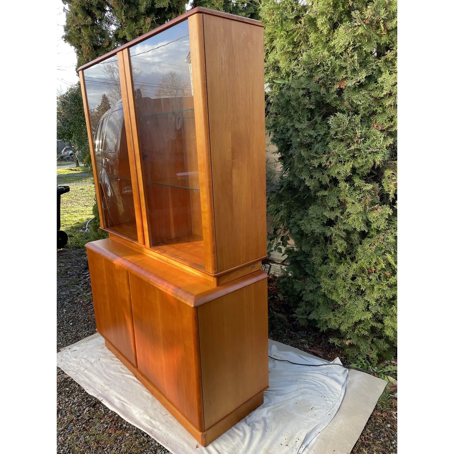 Late 20th Century Vintage Two Piece Teak Display and Hutch by Nordic Furniture - Ontario, Canada