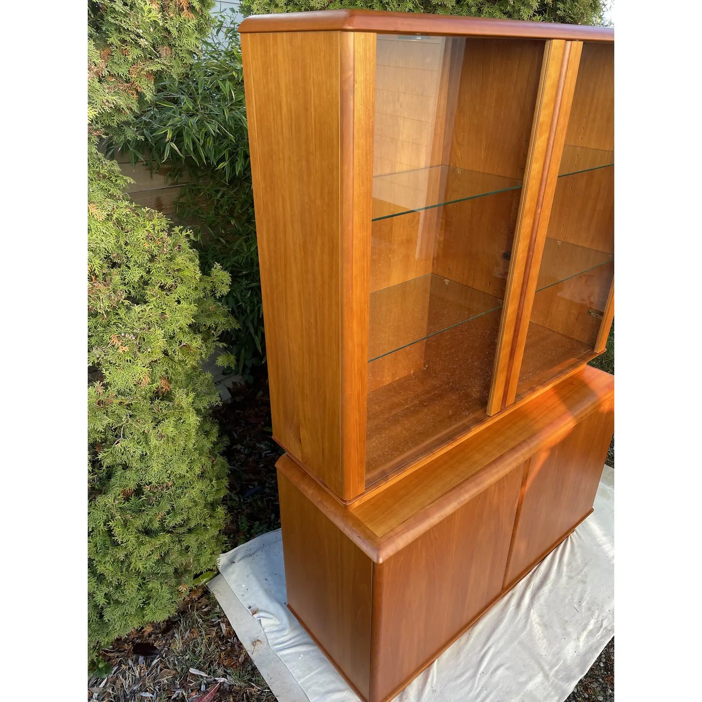 Late 20th Century Vintage Two Piece Teak Display and Hutch by Nordic Furniture - Ontario, Canada