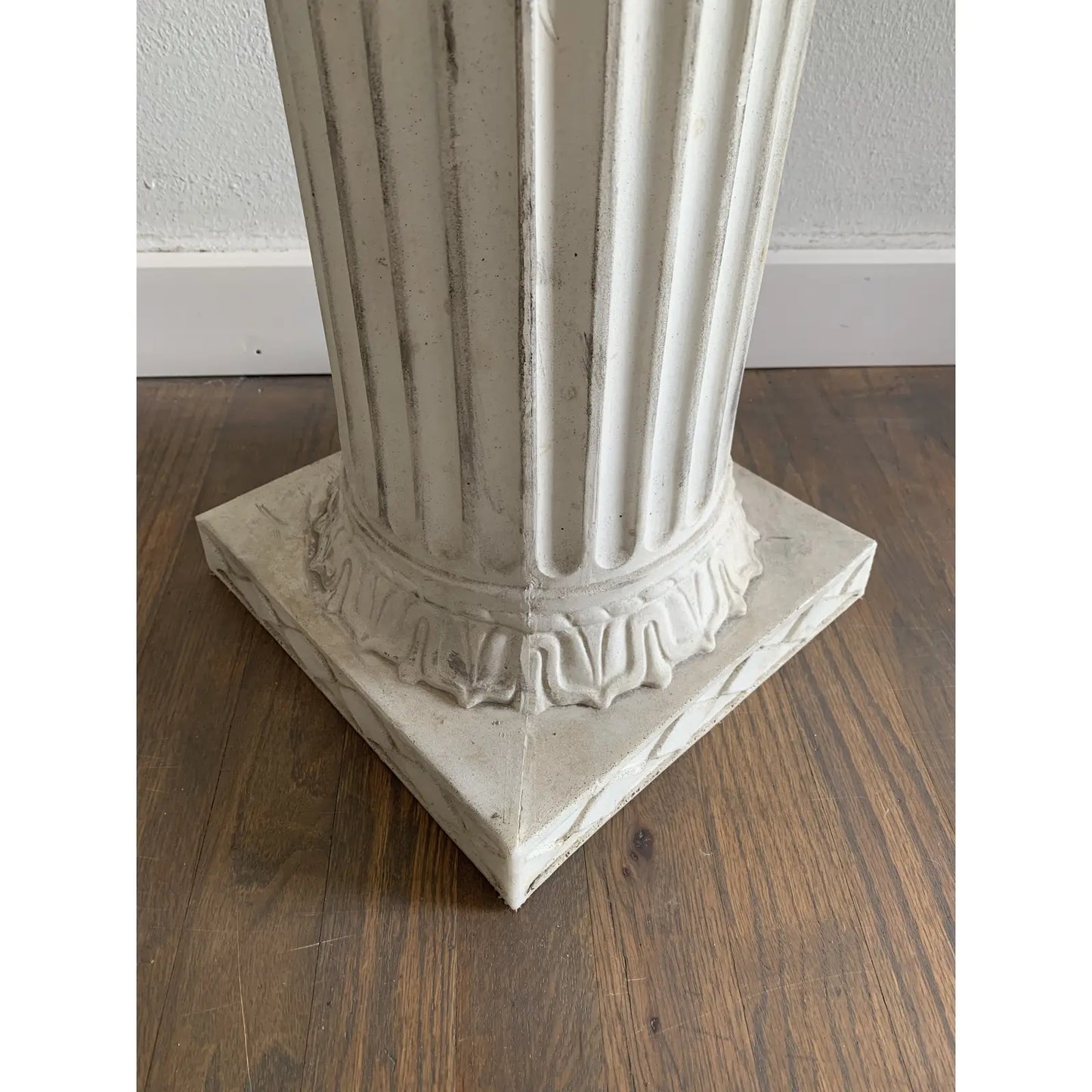 Neoclassical Resin Ionic Column Pedestal
