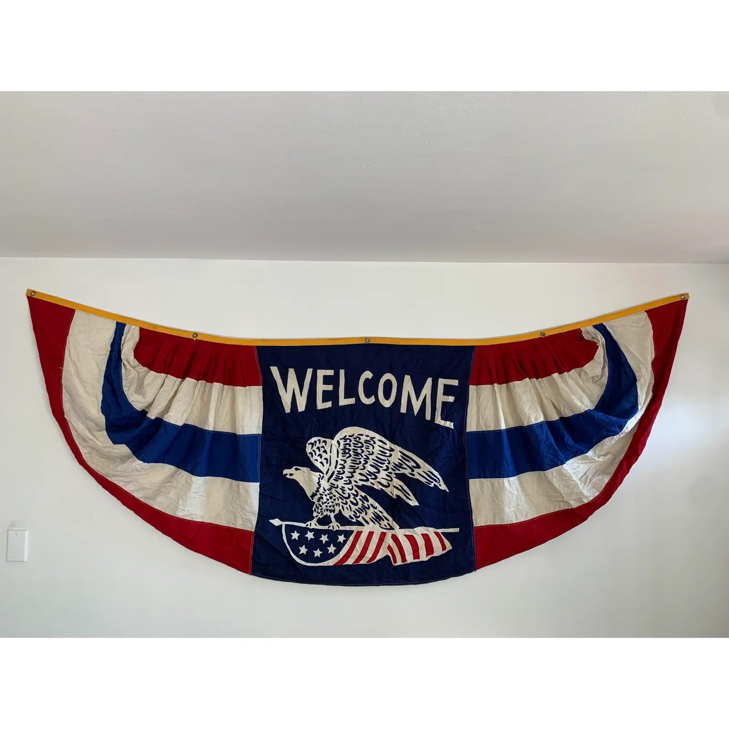 Vintage Welcome Pleated Fan Bunting